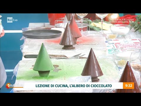 Lezione di cucina: l'albero di Natale di cioccolato - Unomattina - 13/12/2023