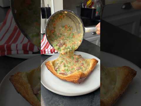 You’ve never had a pot pie like this before #recipe #potpie #hotdog