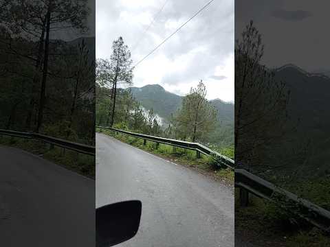 Pahado ke raste|Galiya|Samne chalte huve Badal|Vibes #nainital #uttarakhand #views