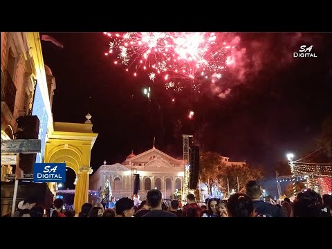 Lleno total en inauguración de luces navideñas en el Centro Histórico de Santa Ana
