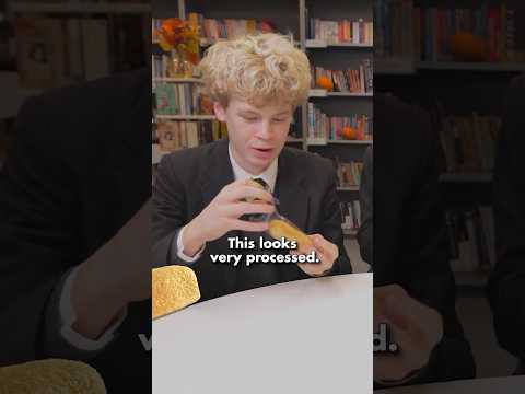 British Highschoolers try Twinkies for the first time!