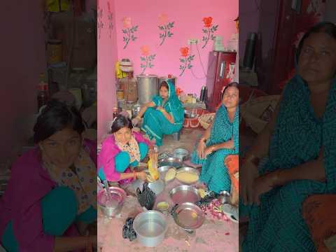 होली में प्रिया और मम्मी क्या चीज बना रही हैं #shortvideo #shorts #amarnathsdk