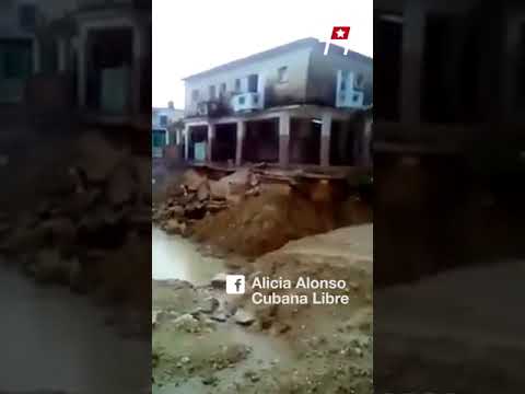 Cambio de tuberías deja casas agrietadas y huecos en las calles en Lawton, La Habana