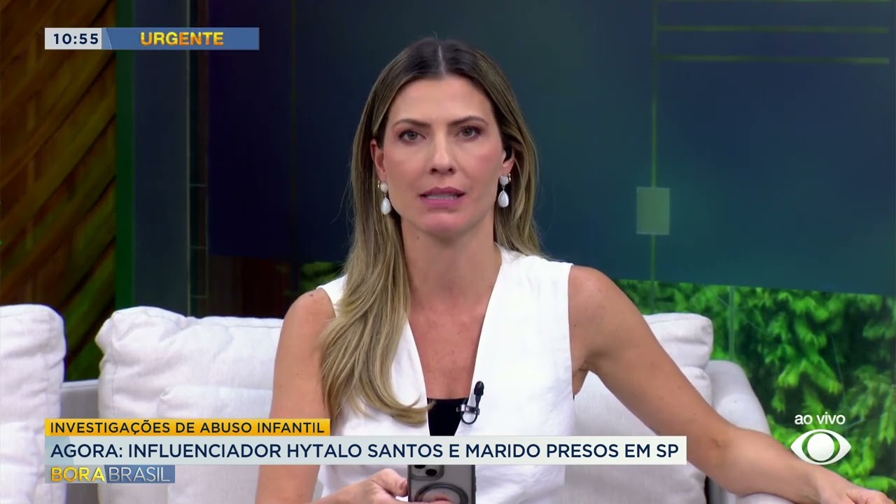 Influenciador Hytalo Santos chega a delegacia para ser preso