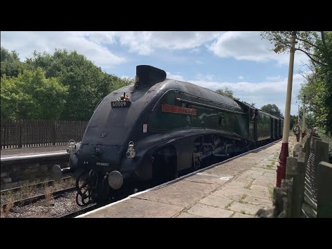 (Steam+Tones) Trains At Ramsbottom 2 Ft Rare Diesels And Union Of South Africa