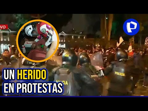 Toma de Lima: enfrentamientos entre policías y manifestantes deja un herido (1/2)
