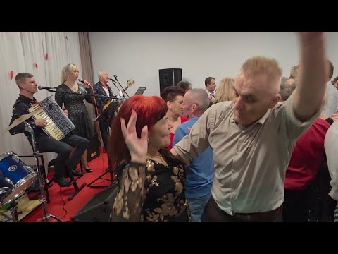 Takie melodie rozkręcają tancerzy na maksa.