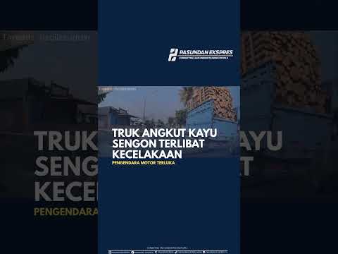 Terjadi Kecelakaan Antara Truk Kayu dan Pengendara Motor di Magelang #shorts #kecelakaan