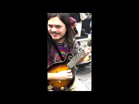 IBMA Booth Jam - Jesse Blue Eads & Carson Moore