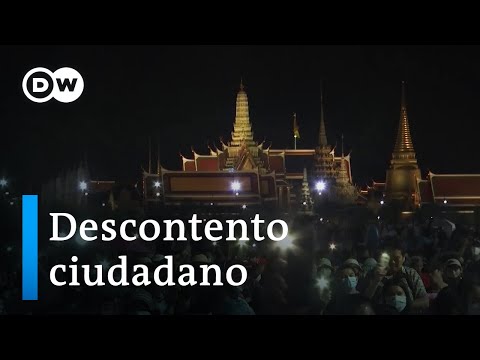 Multitudinarias protestas presionan al gobierno de Tailandia
