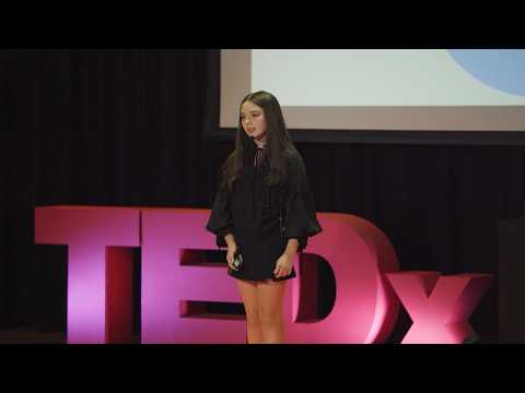 The magic behind the moments | Helena Yamaji | TEDxEscola Concept Ribeirão Preto