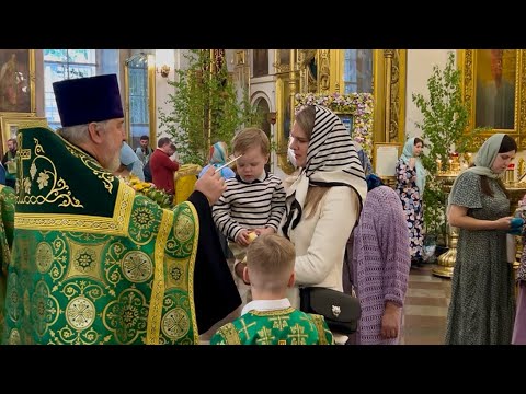Поздравляем с Днём Святой Троицы! Праздничное всенощное бдение в Спасо-Преображенском соборе