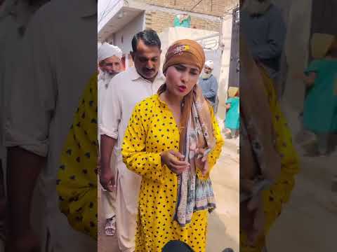 Chalak Garib Majdur Ladki