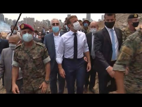 Emmanuel Macron se rend au port de Beyrouth