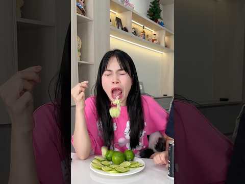 My best friend's worst lemon joke ever 🤢 #funny #shorts