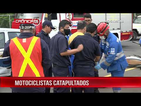 Pareja de motociclistas fue catapultada por vehículo en Ctra. Nueva a León – Nicaragua