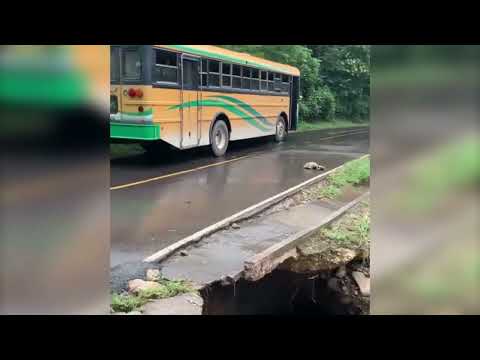 Registran daños en un tramo de la carretera entre los distritos de Sociedad y Corinto