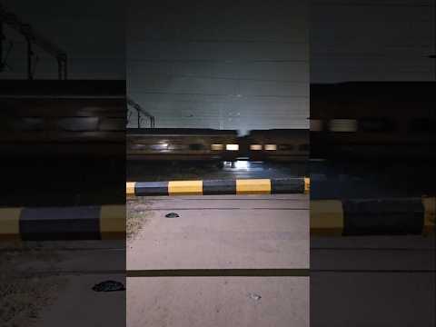 Train at crossing #train #trainsound