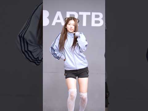 냥이 머리하고 냥이인 척 하는 막내냥이🐱 #PopOffPopOff #<strong>소은</strong> #Soeun