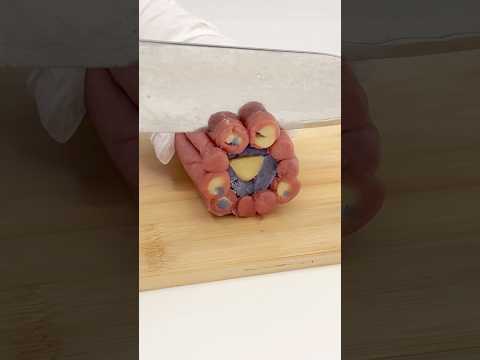 アイスボックスクッキーって切る時ドキドキするけど作るの楽しい！ブサカワも愛おしい🥰#ミャクミャク#ミャクミャククッキー#お菓子作りEXPO2025#大阪万博