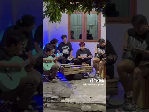 Bulan dan Ksatria SID cover anak tongkrongan Artis Guitaran