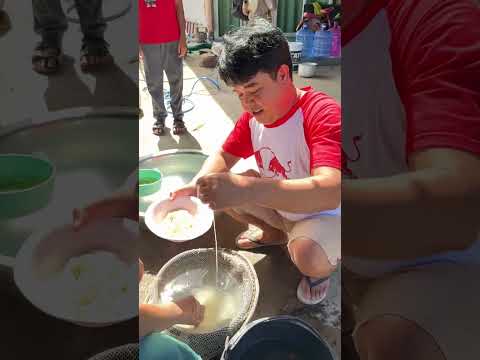 ข้าวปุ้นซาวบีบสดแซ่บ