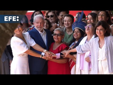 Lula envía un mensaje a los hombres en el Día de la Mujer: Aprendamos a ser más solidarios