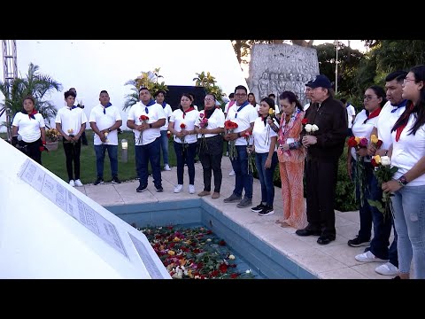 Presidente Daniel Ortega rinde homenaje a Carlos Fonseca Amador