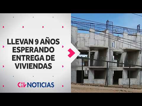 Vecinos de Valparaíso llevan 9 años esperando entrega de departamentos tras incendios - CHV Noticias
