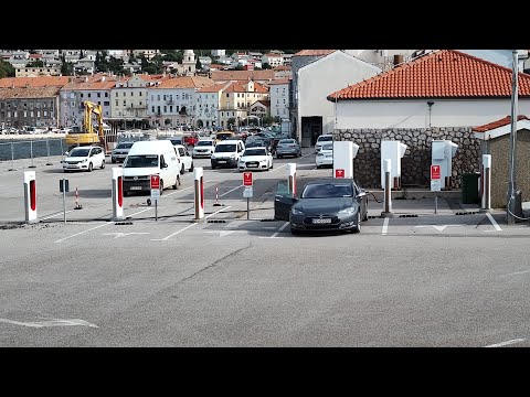 Tesla Supercharger Senj Chorvátsko - viac stojanov #tesla #supercharger #chorvatsko