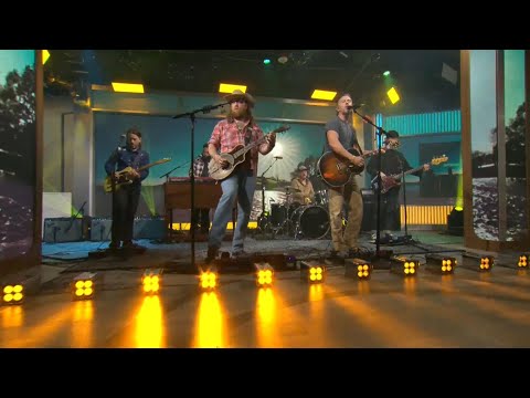 Saturday Sessions: Brothers Osborne perform "R.I.P."