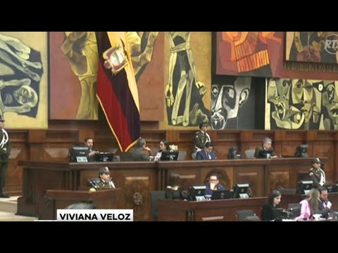 Asamblea destituye a vocal de la Judicatura Fausto Murillo