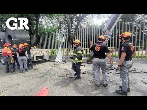 Embiste tráiler parada de camión; mueren al menos 2 en Apodaca