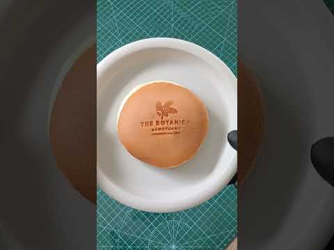 #stamp #hotstamp #emboss #cake #cakedecorating #cakeart #dorayaki #food #cheesecake #burger