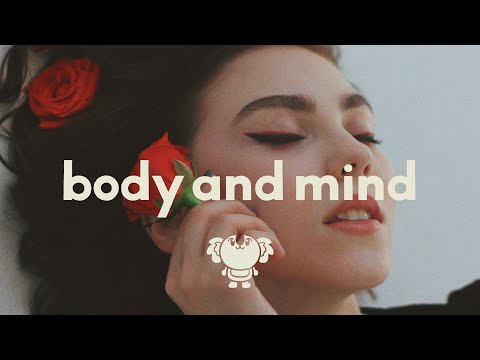 Girl In Red - Body and Mind (lyrics)