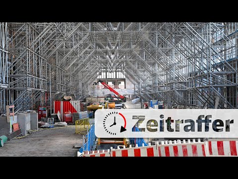 Zeitraffer: Die Wandelhalle im Bonatzbau – Logistikweg und Baustelle zugleich