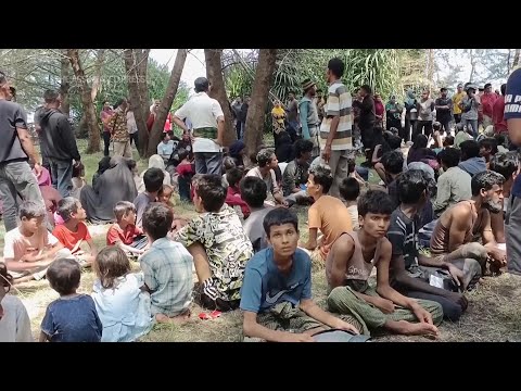 Boat carrying Rohingya refugees lands In Indonesia