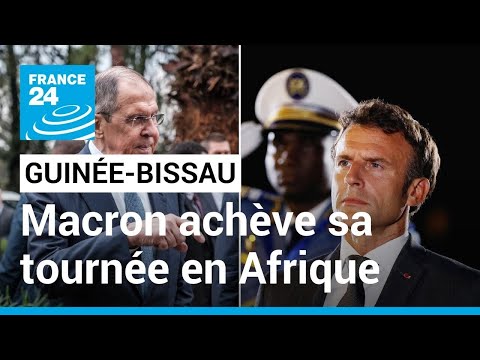 Afrique : Emmanuel Macron achève sa tournée en Guinée-Bissau sur fond de rivalité franco-russe