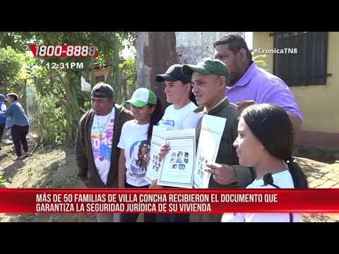 Entregan títulos de propiedad a familias de Ciudad Sandino - Nicaragua