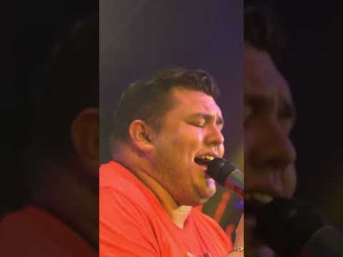 Natanael Cano Recordando a Ariel Camacho Cantando Hablemos En Concierto 2023 #shorts #viral #music