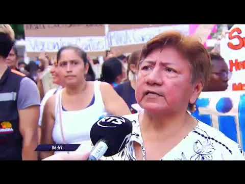 Guayas: Trabajadoras sociales realizaron plantón por falta de pagos
