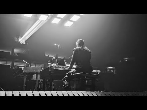 Nine Inch Nails - Ruiner (piano version) live in Berlin 2025