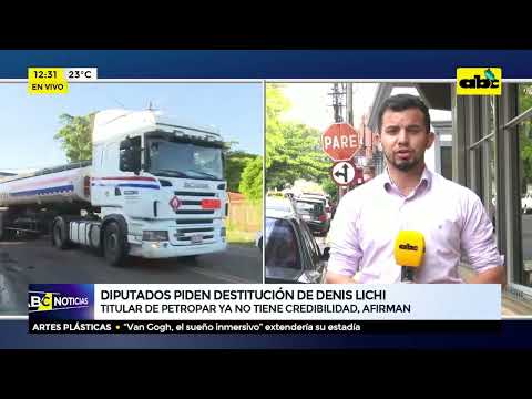Diputados piden destitución de Denis Lichi