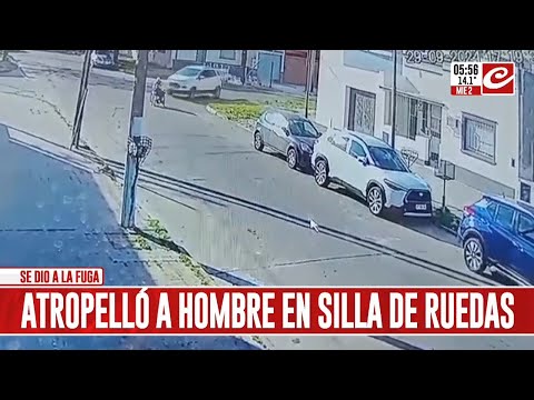 Tremendo video: atropelló a hombre en silla de ruedas, lo dejó malherido y se dio a la fuga