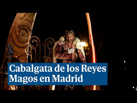 Los Reyes Magos desfilan con su cabalgata por Madrid