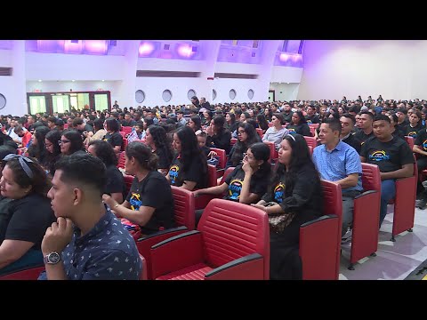 Jóvenes cristianos evangélicos participan en congreso de fortalecimiento espiritual