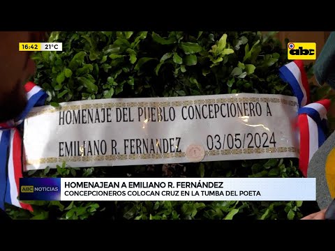 Homenajean a Emiliano R. Fernández: concepcioneros colocan cruz en la tumba del poeta