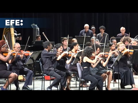 La Sinfónica Nacional de Cuba le canta al histórico cantante ranchero José Alfredo Jiménez