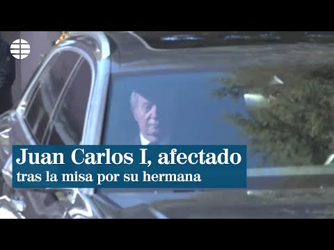 Juan Carlos I sale de la misa por la infanta Pilar de Borbón muy afectado