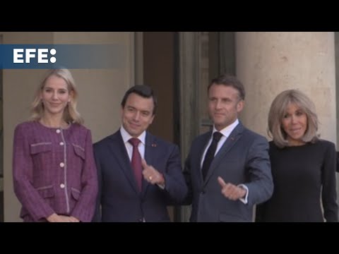 Macron y su esposa reciben en El Elíseo a Noboa y a Valbonesi antes de viajar a España